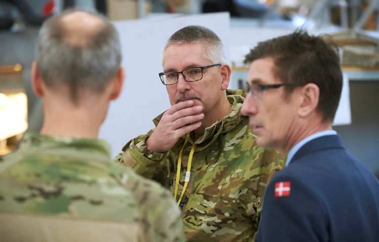 3-gl-lentfer-besoeg-hos-f16-service-life-sustainment-program-_slsp_-i-aal.._