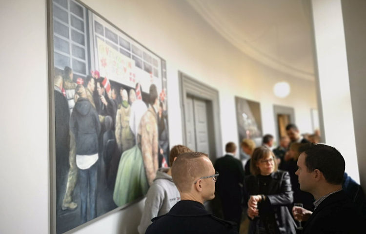 sydlige-buegang-med-malerier-ho-beskaaret